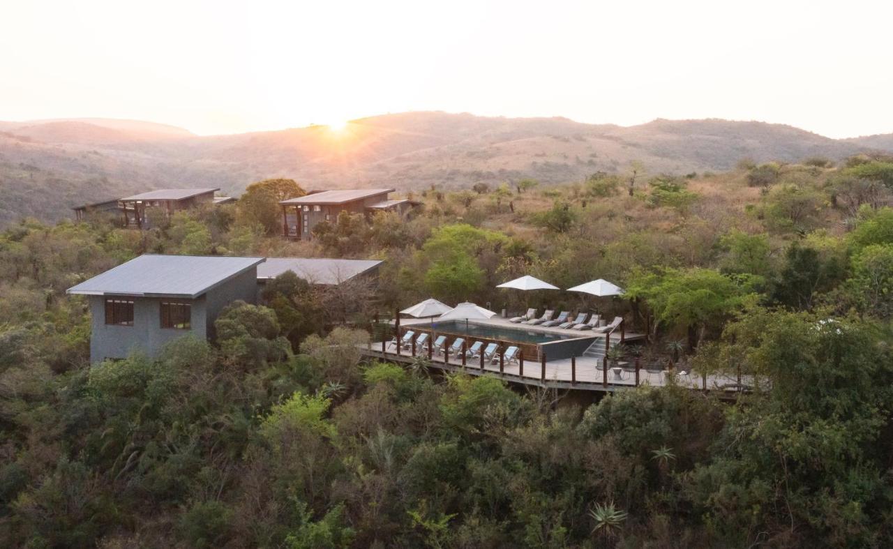 Rhino Ridge Safari Lodge KwaNompondo Luaran gambar