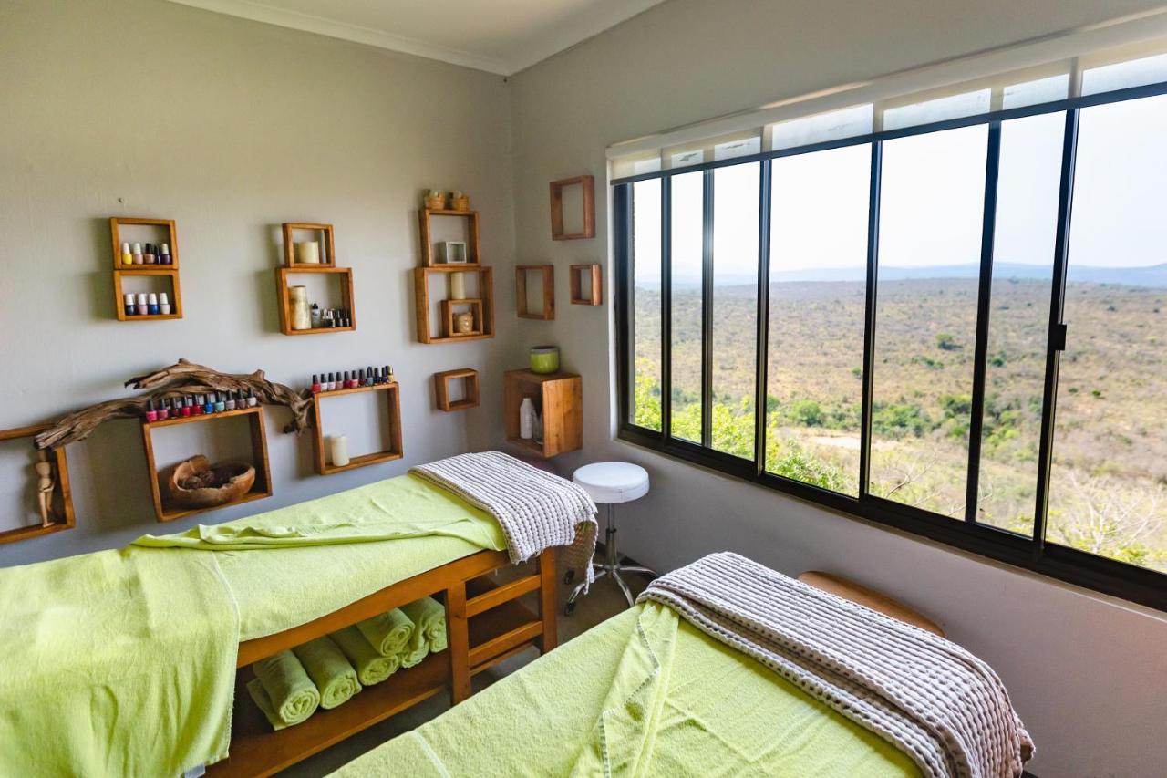 Rhino Ridge Safari Lodge KwaNompondo Luaran gambar