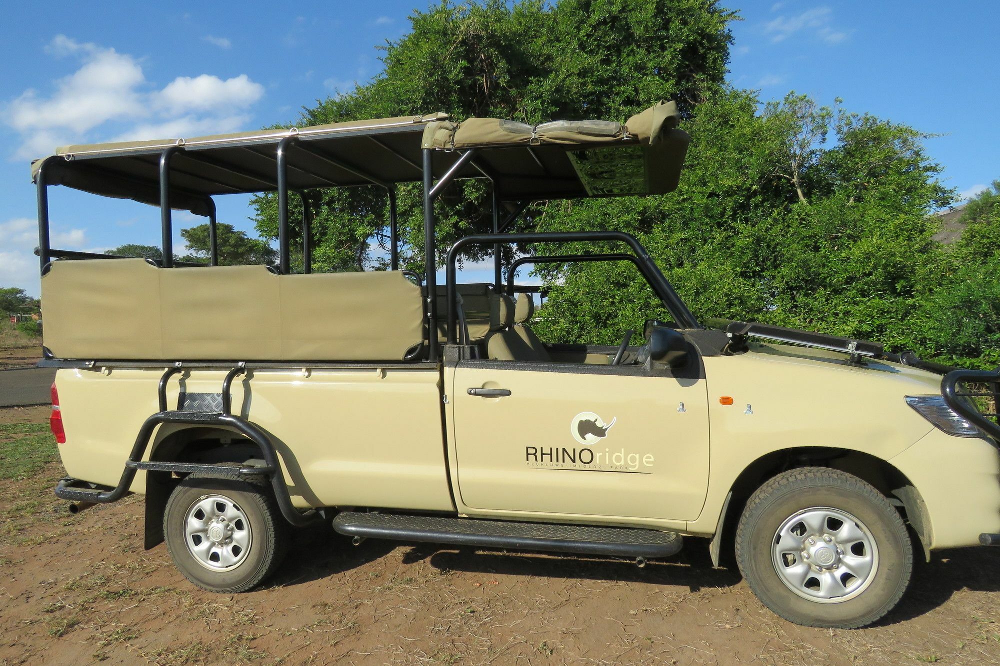 Rhino Ridge Safari Lodge KwaNompondo Luaran gambar